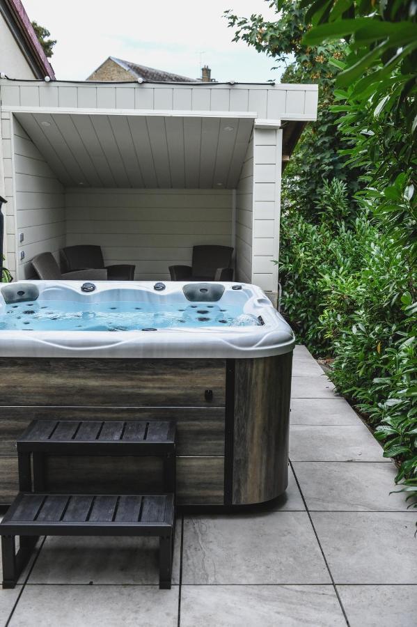 O Rethel Jacuzzi, Gite Ardennes Ngoại thất bức ảnh