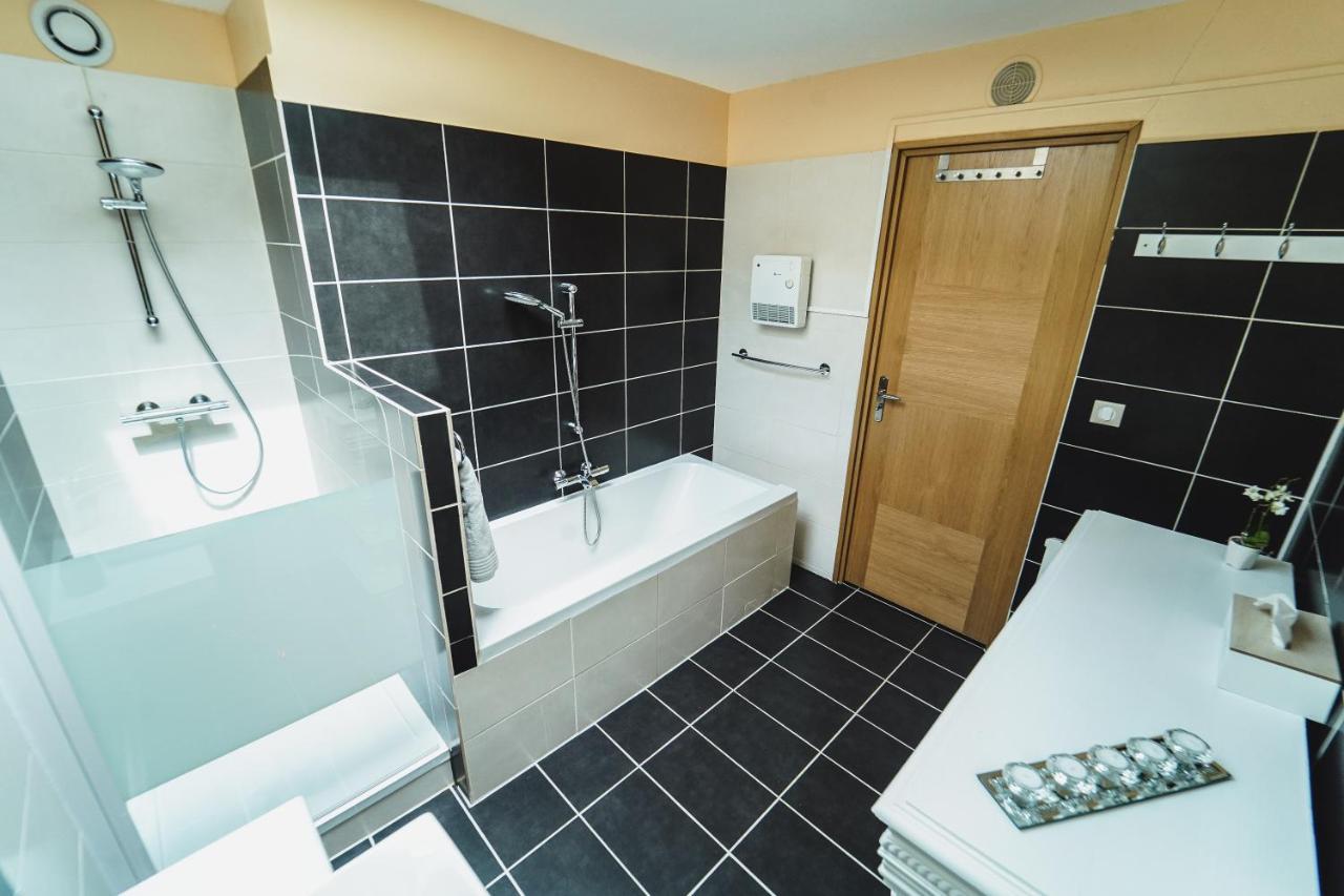 O Rethel Jacuzzi, Gite Ardennes Ngoại thất bức ảnh