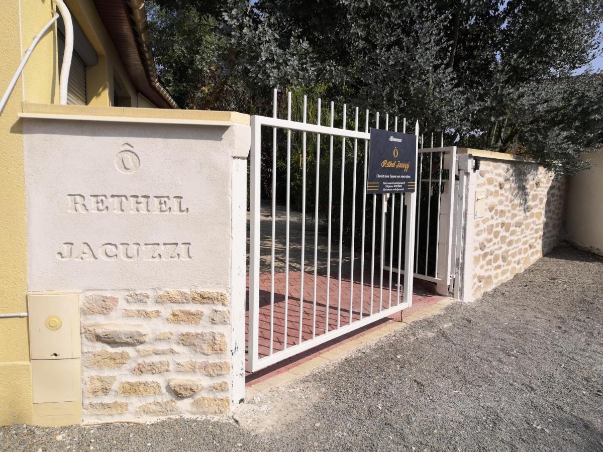 O Rethel Jacuzzi, Gite Ardennes Ngoại thất bức ảnh